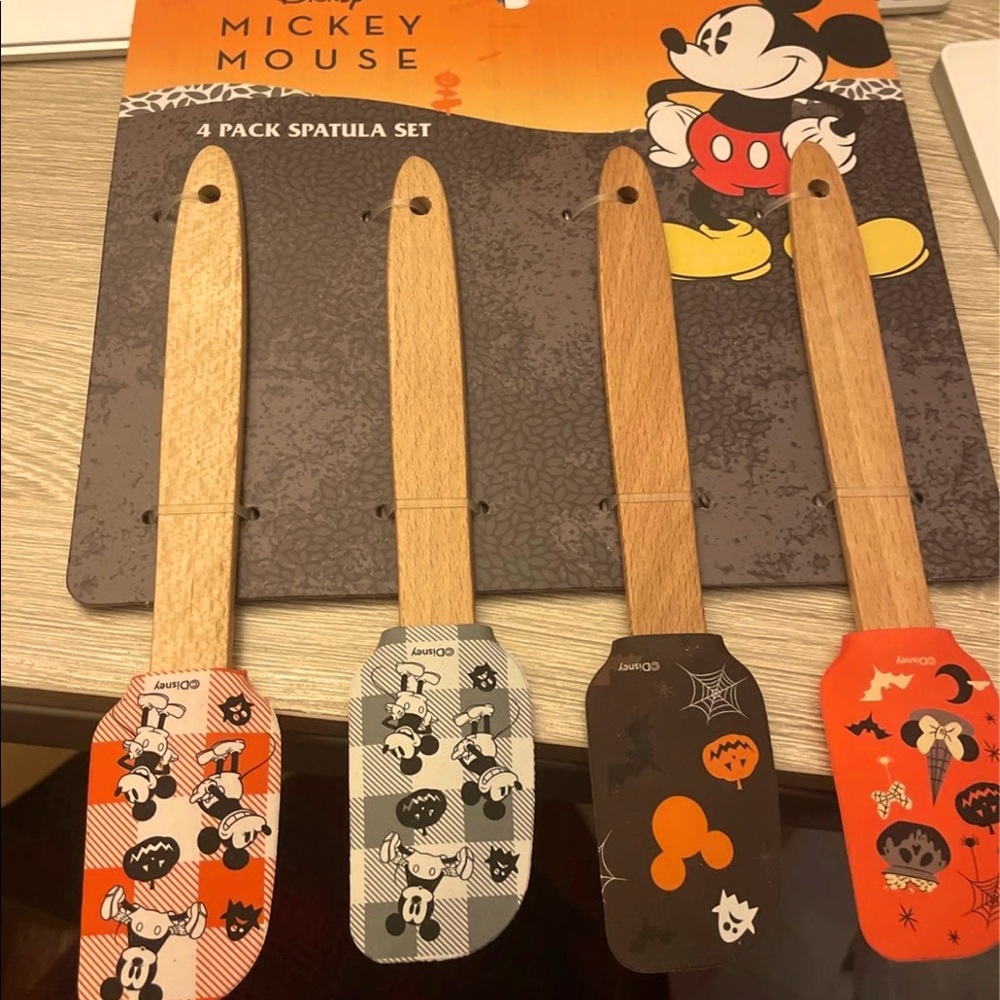 Mickey Mouse Spatula Set